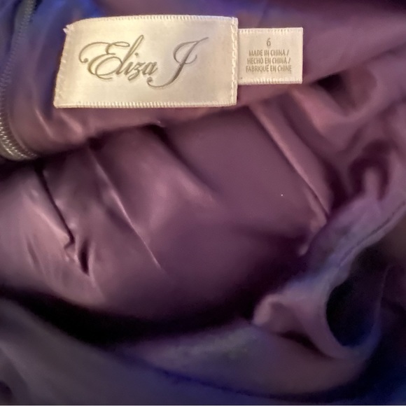 Eliza J
Embellished
High/Low Chiffon
Dress Gown Navy Blue size 4 6 8 10 or 16 - Picture 8 of 15